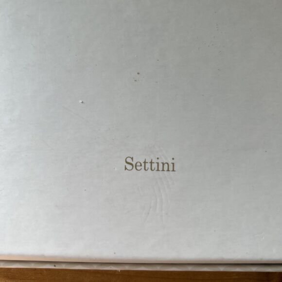 SETTINI® Lined Journal NIP Vegan Leather Flower Embossed Diary w Pen Gift Set - Picture 7 of 7